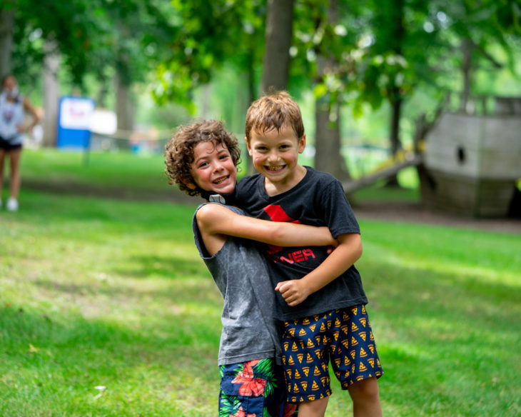 Make campers display friendship